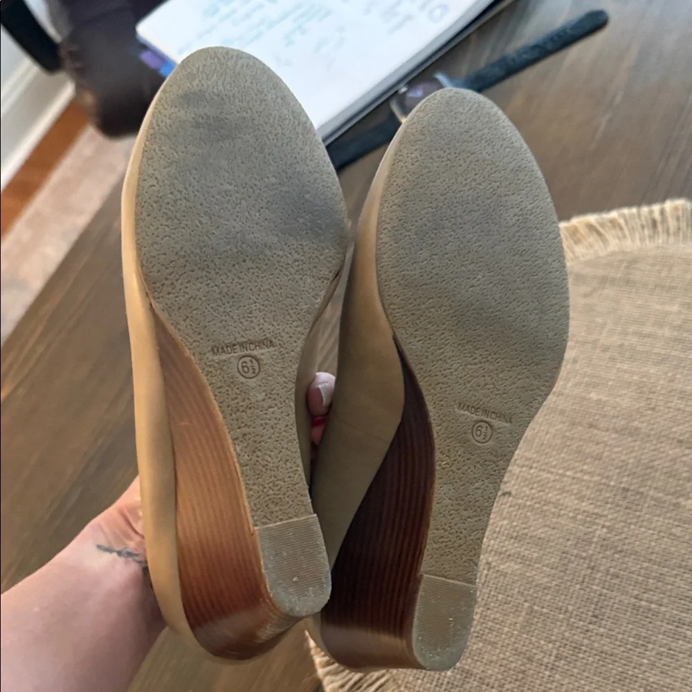 Nine West Beige Leather Pointed-Toe Flats
